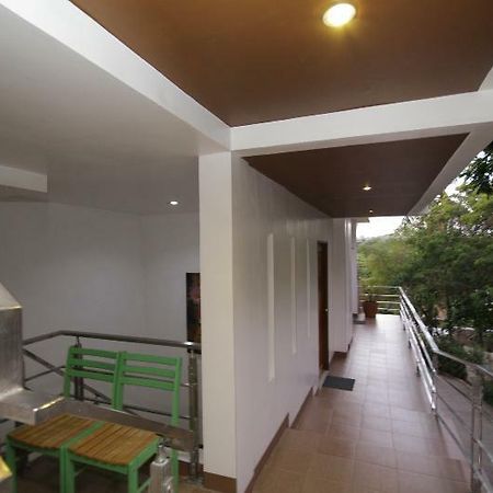 Westcliff Villa By Bluewaves Balabag  Exterior foto